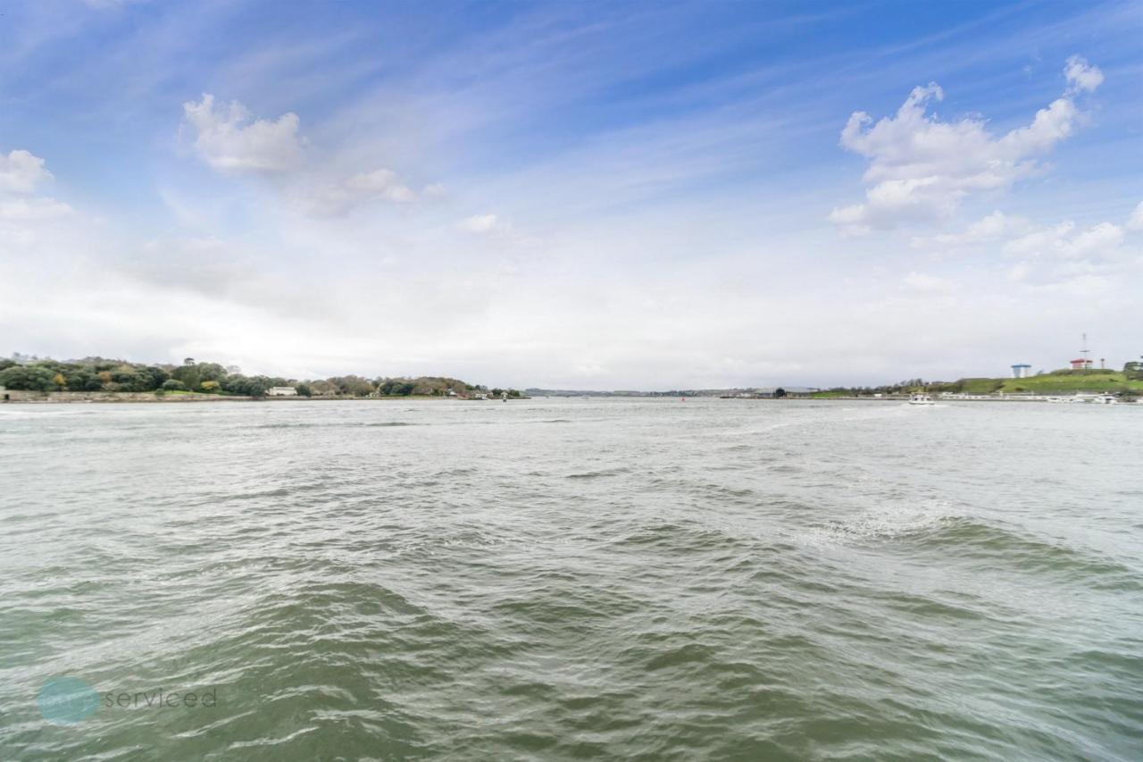 2 Bed- Edgcumbe View By Pureserviced Daire Plymouth Dış mekan fotoğraf
